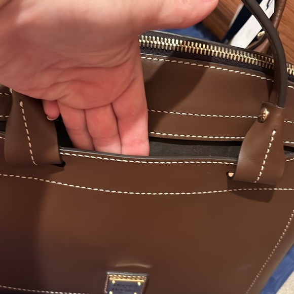 NWT DOONEY & BOURKE Shoulder bag, handbag purse carry handles removable strap - Picture 4 of 15